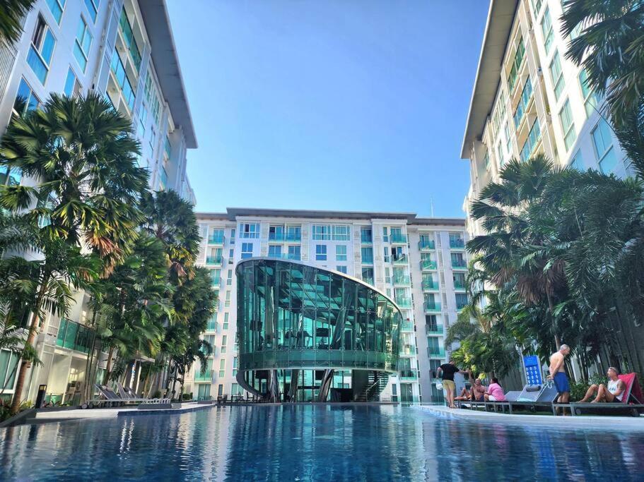 Modern In Downtown *